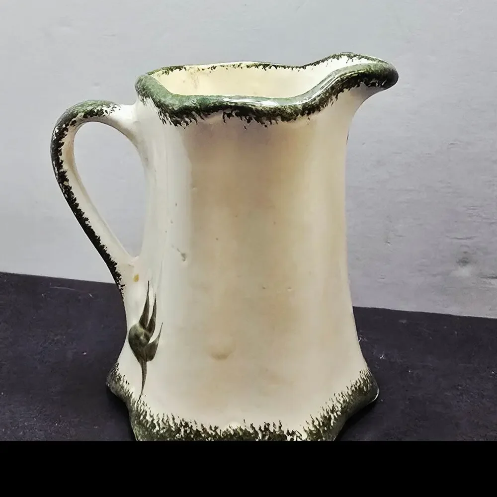 Clinchfield Artware Cash Family Pottery Hand Painted Miniature 1940s 4 Inch